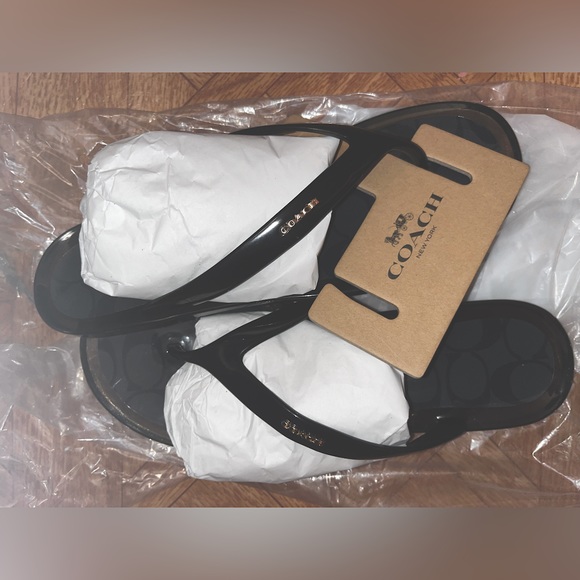 Coach Sandals, great quality. Run a little small! - Picture 2 of 5